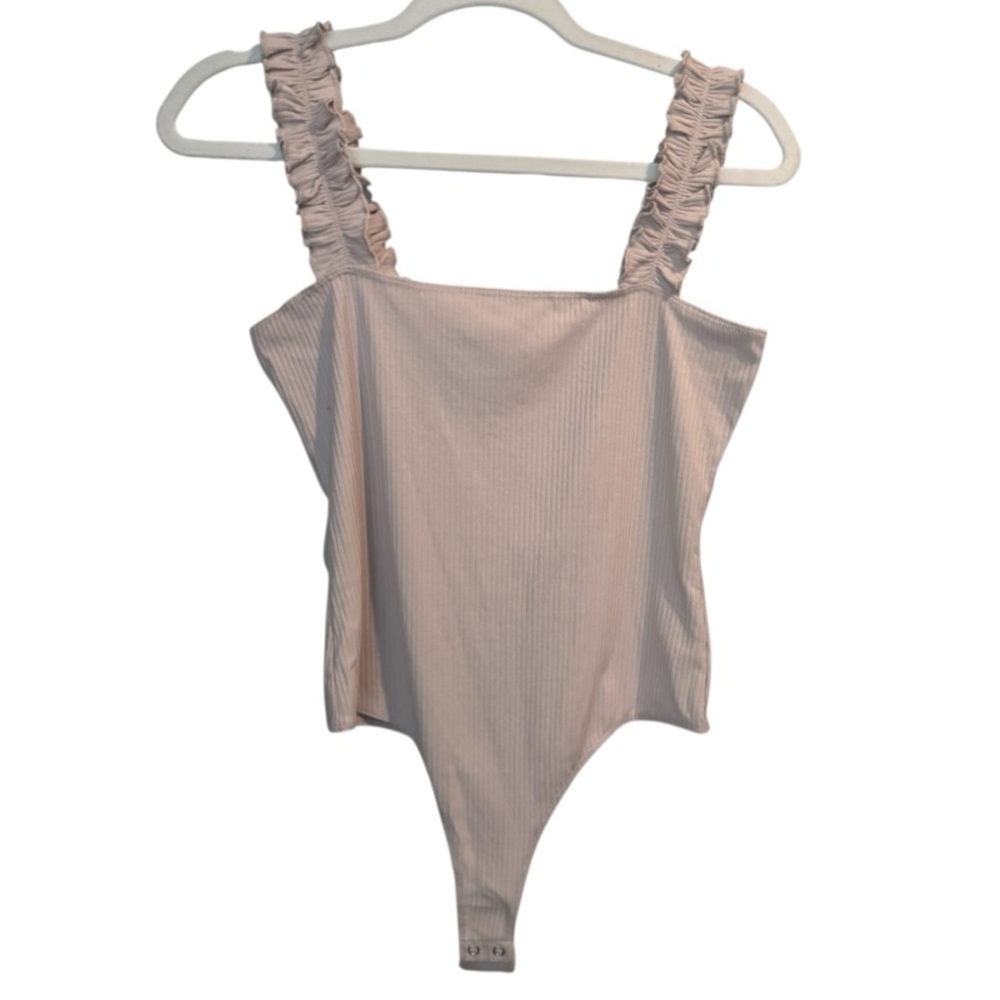 Double Zero Pink Tan Ribbed Ruffle Bodysuit Size Medium